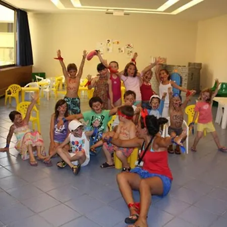 מלון Mclub Lipari שאקה